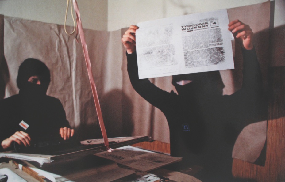 Solidarność secret printing works, print run of Tygodnik Wojenny (War Weekly), Warsaw, 1982 Photo: Piotr Jaxa.