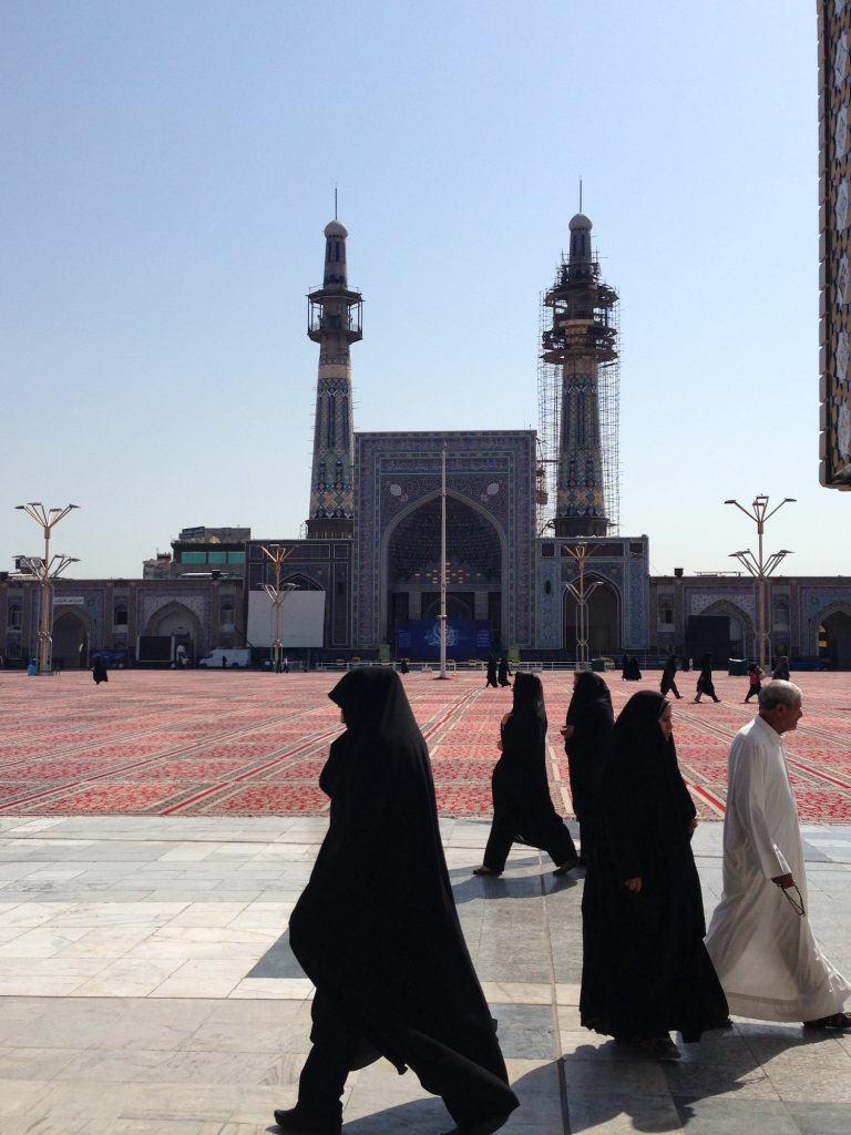 Constructing Sacred Space: An Architectural History of Mashhad's Imam ...